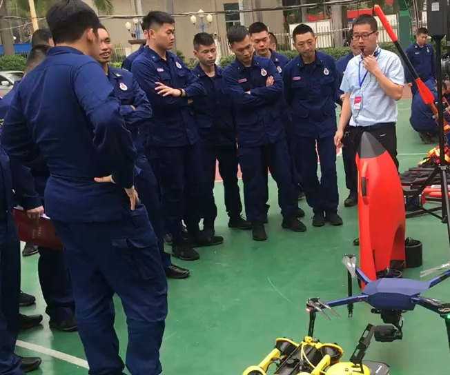揭阳消防局丨智璟无人化救援装备参与装备展示与演示